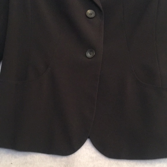 Jones & Co Stretch 2 Button Fully Lined Jacket w/Classic Lapels & Slight Peplum - Picture 4 of 16